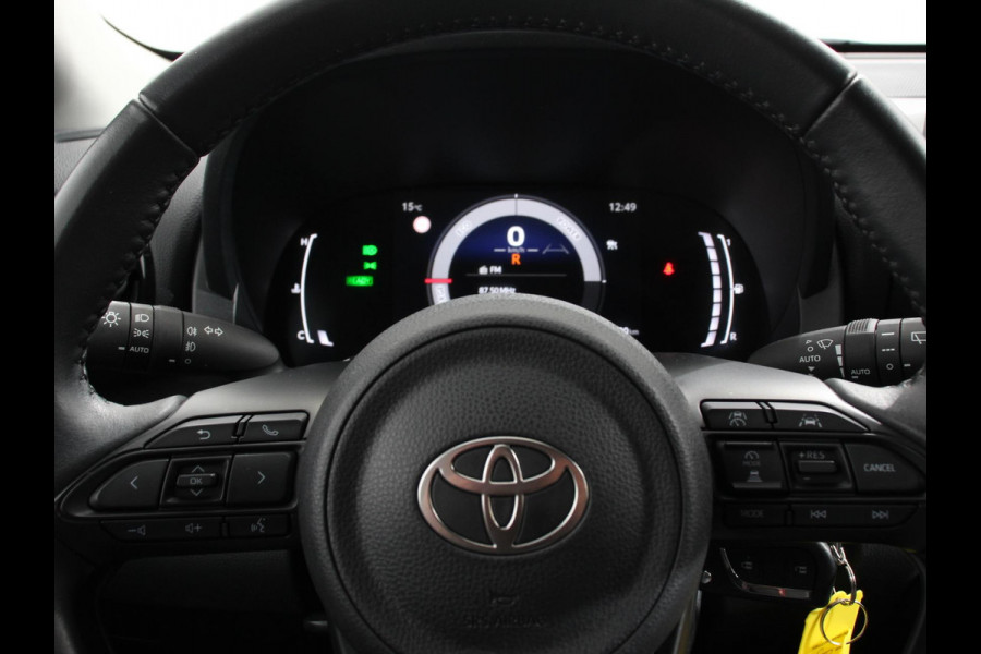 Toyota Yaris 1.5 Hybrid Dynamic Automaat Climate control Cruise control adaptieve LED Achteruitrijcamera Lane assist Apple Carplay/ Android Auto Camera