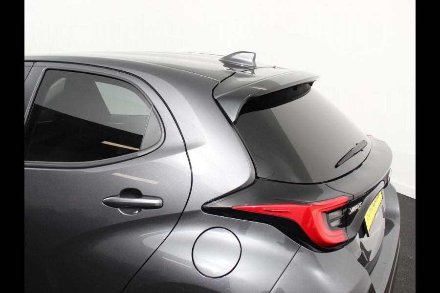 Toyota Yaris 1.5 Hybrid Dynamic Automaat Climate control Cruise control adaptieve LED Achteruitrijcamera Lane assist Apple Carplay/ Android Auto Camera
