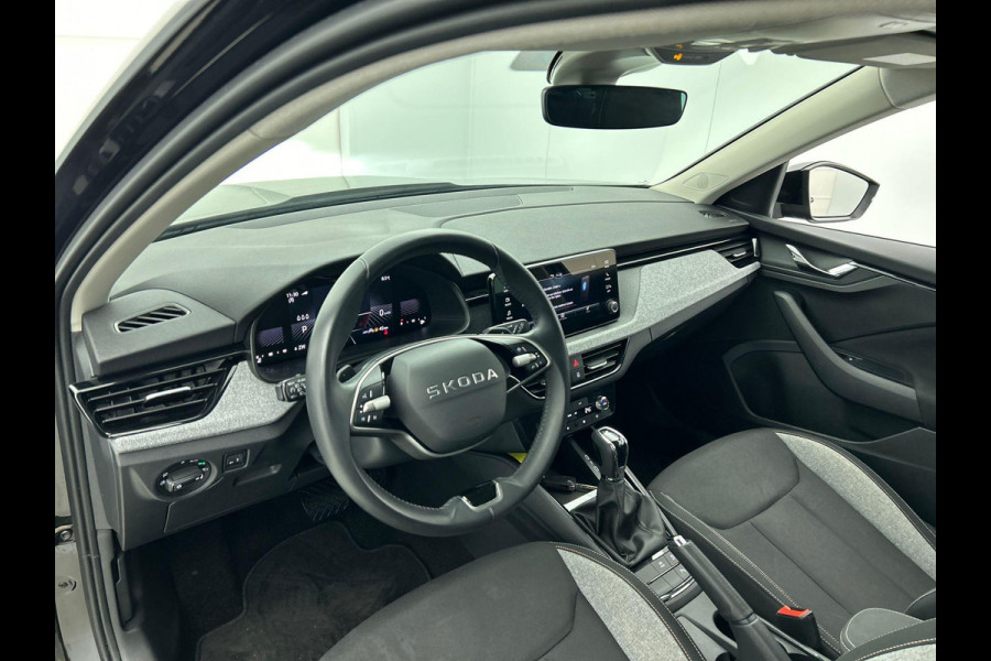 Škoda Kamiq 1.0 TSI 115pk Business Edition DSG Navigatie Climate control Cruise control LED Keyless Achteruitrijcamera Parkeersensoren Apple Carplay/ Android Auto Radio