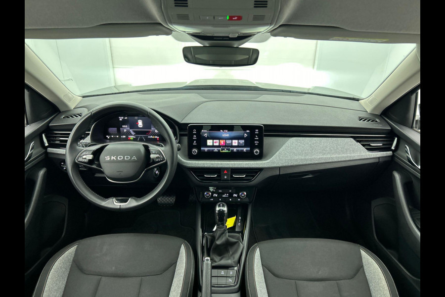 Škoda Kamiq 1.0 TSI 115pk Business Edition DSG Navigatie Climate control Cruise control LED Keyless Achteruitrijcamera Parkeersensoren Apple Carplay/ Android Auto Radio