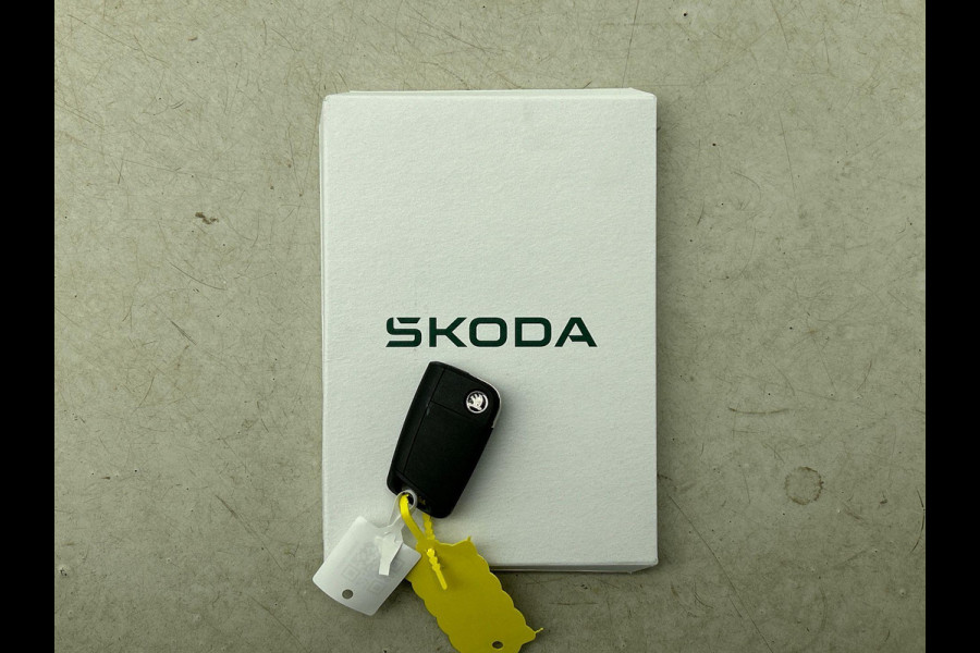 Škoda Kamiq 1.0 TSI 115pk Business Edition DSG Navigatie Climate control Cruise control LED Keyless Achteruitrijcamera Parkeersensoren Apple Carplay/ Android Auto Radio