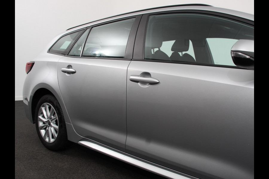 Toyota Corolla Touring Sports Automaat Hybrid 140 Active Navigatie Apple Carplay/Android Auto Climate Control Cruise Control Adaptive 17"Lichtmetalen velgen Camera
