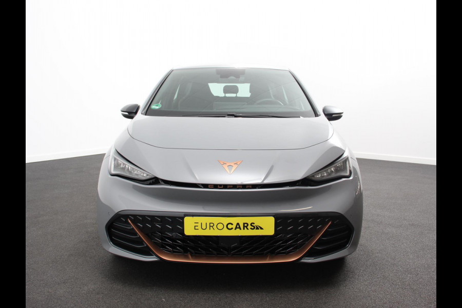 CUPRA Born Business Plus 62 kWh SOH 92% Climate control LED Lichtmetalen velgen Navigatie Apple Carplay/ Android Auto Camera Parkeersensoren Sfeerverlichting