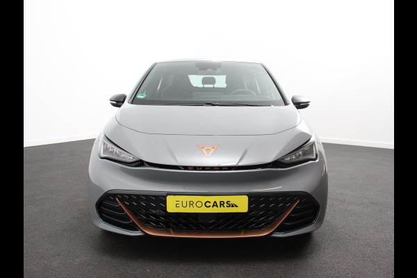 CUPRA Born Business Plus 62 kWh SOH 92% Climate control LED Lichtmetalen velgen Navigatie Apple Carplay/ Android Auto Camera Parkeersensoren Sfeerverlichting