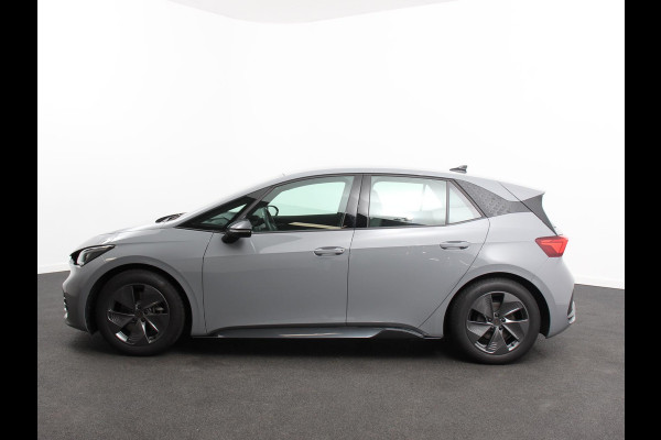 CUPRA Born Business Plus 62 kWh SOH 92% Climate control LED Lichtmetalen velgen Navigatie Apple Carplay/ Android Auto Camera Parkeersensoren Sfeerverlichting