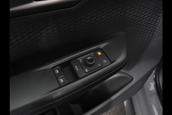 CUPRA Born Business Plus 62 kWh SOH 92% Climate control LED Lichtmetalen velgen Navigatie Apple Carplay/ Android Auto Camera Parkeersensoren Sfeerverlichting