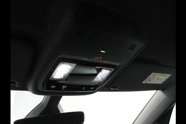 CUPRA Born Business Plus 62 kWh SOH 92% Climate control LED Lichtmetalen velgen Navigatie Apple Carplay/ Android Auto Camera Parkeersensoren Sfeerverlichting
