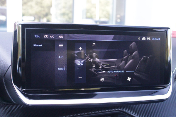 Peugeot 2008 1.2 Hybrid 145PK AUTOMAAT GT PACK | ELEKTRISCH BEDIENBARE BESTUURDERSSTOEL | NAVIGATIE | FULL LED KOPLAMPEN | DRAADLOZE APPLE CARPLAY/ANDROID AUTO | ADAPTIVE CRUISE CONTROL | CAMERA VOOR + ACHTER | CLIMATE CONTROL | LICHTMETALEN VELGEN 17" | KEYLESS ENTRY/START | DAB+ RADIO | ALCANTARA/LEDEREN BEKLEDING  | DODEHOEK DETECTIE | PARKEERSENSOREN VOOR + ACHTER | STOEL VERWARMING | DRAADLOZE TELEFOONLADER |
