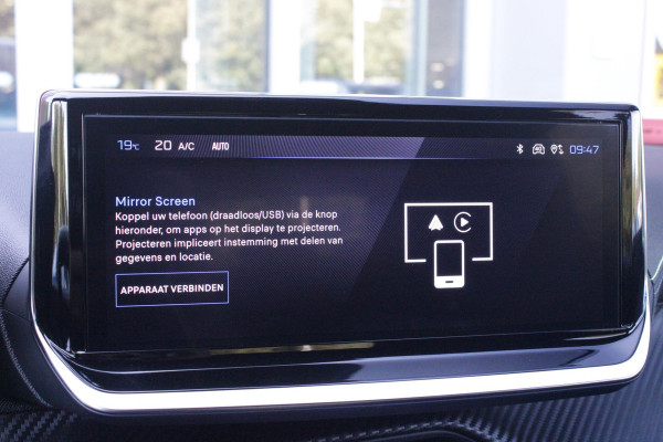 Peugeot 2008 1.2 Hybrid 145PK AUTOMAAT GT PACK | ELEKTRISCH BEDIENBARE BESTUURDERSSTOEL | NAVIGATIE | FULL LED KOPLAMPEN | DRAADLOZE APPLE CARPLAY/ANDROID AUTO | ADAPTIVE CRUISE CONTROL | CAMERA VOOR + ACHTER | CLIMATE CONTROL | LICHTMETALEN VELGEN 17" | KEYLESS ENTRY/START | DAB+ RADIO | ALCANTARA/LEDEREN BEKLEDING  | DODEHOEK DETECTIE | PARKEERSENSOREN VOOR + ACHTER | STOEL VERWARMING | DRAADLOZE TELEFOONLADER |
