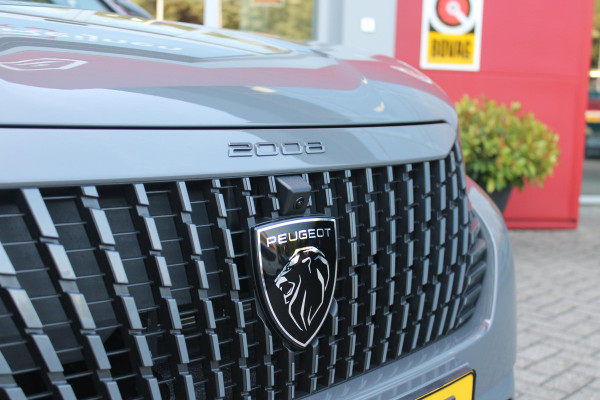 Peugeot 2008 1.2 Hybrid 145PK AUTOMAAT GT PACK | ELEKTRISCH BEDIENBARE BESTUURDERSSTOEL | NAVIGATIE | FULL LED KOPLAMPEN | DRAADLOZE APPLE CARPLAY/ANDROID AUTO | ADAPTIVE CRUISE CONTROL | CAMERA VOOR + ACHTER | CLIMATE CONTROL | LICHTMETALEN VELGEN 17" | KEYLESS ENTRY/START | DAB+ RADIO | ALCANTARA/LEDEREN BEKLEDING  | DODEHOEK DETECTIE | PARKEERSENSOREN VOOR + ACHTER | STOEL VERWARMING | DRAADLOZE TELEFOONLADER |