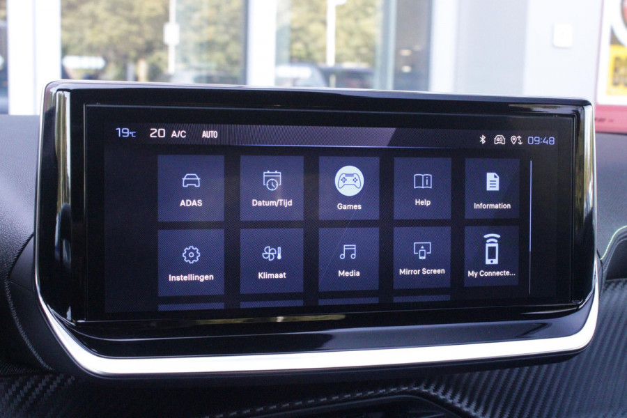 Peugeot 2008 1.2 Hybrid 145PK AUTOMAAT GT PACK | ELEKTRISCH BEDIENBARE BESTUURDERSSTOEL | NAVIGATIE | FULL LED KOPLAMPEN | DRAADLOZE APPLE CARPLAY/ANDROID AUTO | ADAPTIVE CRUISE CONTROL | CAMERA VOOR + ACHTER | CLIMATE CONTROL | LICHTMETALEN VELGEN 17" | KEYLESS ENTRY/START | DAB+ RADIO | ALCANTARA/LEDEREN BEKLEDING  | DODEHOEK DETECTIE | PARKEERSENSOREN VOOR + ACHTER | STOEL VERWARMING | DRAADLOZE TELEFOONLADER |