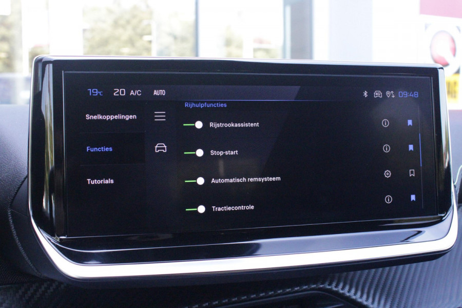 Peugeot 2008 1.2 Hybrid 145PK AUTOMAAT GT PACK | ELEKTRISCH BEDIENBARE BESTUURDERSSTOEL | NAVIGATIE | FULL LED KOPLAMPEN | DRAADLOZE APPLE CARPLAY/ANDROID AUTO | ADAPTIVE CRUISE CONTROL | CAMERA VOOR + ACHTER | CLIMATE CONTROL | LICHTMETALEN VELGEN 17" | KEYLESS ENTRY/START | DAB+ RADIO | ALCANTARA/LEDEREN BEKLEDING  | DODEHOEK DETECTIE | PARKEERSENSOREN VOOR + ACHTER | STOEL VERWARMING | DRAADLOZE TELEFOONLADER |