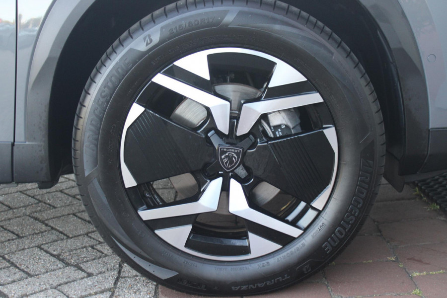 Peugeot 2008 1.2 Hybrid 145PK AUTOMAAT GT PACK | ELEKTRISCH BEDIENBARE BESTUURDERSSTOEL | NAVIGATIE | FULL LED KOPLAMPEN | DRAADLOZE APPLE CARPLAY/ANDROID AUTO | ADAPTIVE CRUISE CONTROL | CAMERA VOOR + ACHTER | CLIMATE CONTROL | LICHTMETALEN VELGEN 17" | KEYLESS ENTRY/START | DAB+ RADIO | ALCANTARA/LEDEREN BEKLEDING  | DODEHOEK DETECTIE | PARKEERSENSOREN VOOR + ACHTER | STOEL VERWARMING | DRAADLOZE TELEFOONLADER |