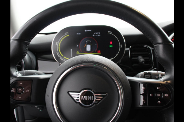 MINI Electric Business Edition Automaat 33 kWh SOH 95% Navigatie Climate Control  Lichtmetalen Velgen  Dab Parkeer sensoren Cruise Control