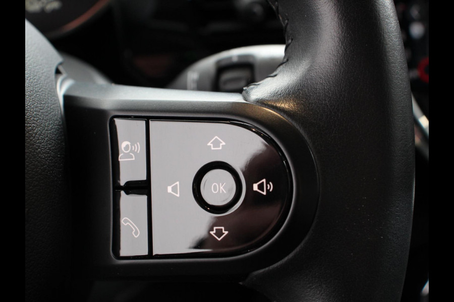 MINI Electric Business Edition Automaat 33 kWh SOH 95% Navigatie Climate Control  Lichtmetalen Velgen  Dab Parkeer sensoren Cruise Control