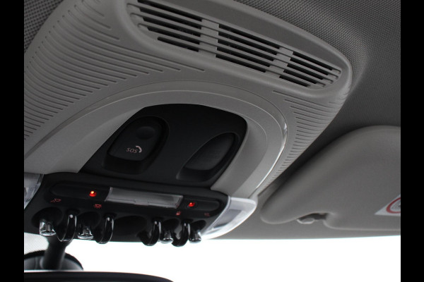 MINI Electric Business Edition Automaat 33 kWh SOH 95% Navigatie Climate Control  Lichtmetalen Velgen  Dab Parkeer sensoren Cruise Control