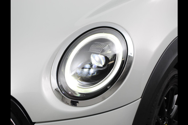 MINI Electric Business Edition Automaat 33 kWh SOH 95% Navigatie Climate Control  Lichtmetalen Velgen  Dab Parkeer sensoren Cruise Control