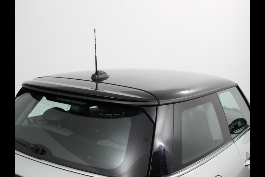 MINI Electric Business Edition Automaat 33 kWh SOH 95% Navigatie Climate Control  Lichtmetalen Velgen  Dab Parkeer sensoren Cruise Control
