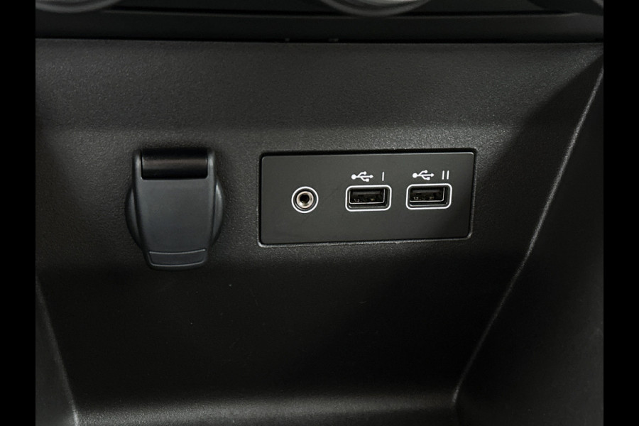 Renault Clio TCe 90PK GPF evolution | CAMERA | NAVI | DEALER ONDERHOUDEN | STOEL VERWARM. | PARK. SENSOREN | CARPLAY