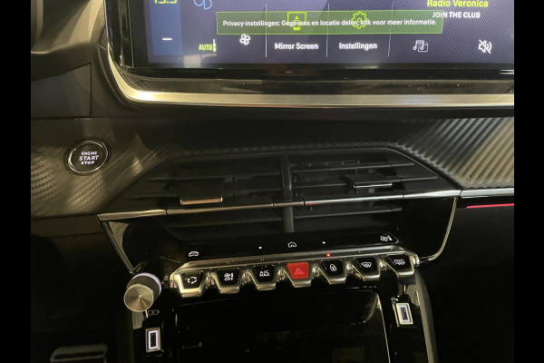Peugeot 2008 1.2 PureTech 130pk Automaat GT-Line Navigatie Apple Carplay/Android Auto Camera Parkeersensoren Ledverlichting Cruise Control Virtual Cockpit Climate Control Lichtmetalen velgen