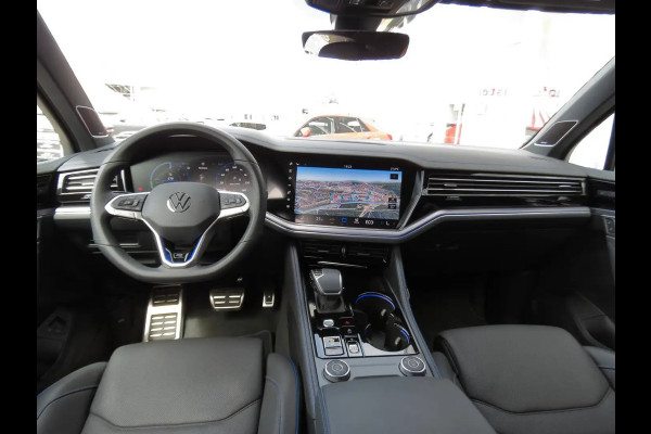 Volkswagen Touareg 3.0 TSi eHybrid 4M R Pano Trekh DynAudio Stoel-koel Massage HUD 360