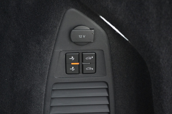 Volkswagen Touareg 3.0 TSi eHybrid 4M R Pano Trekh DynAudio Stoel-koel Massage HUD 360