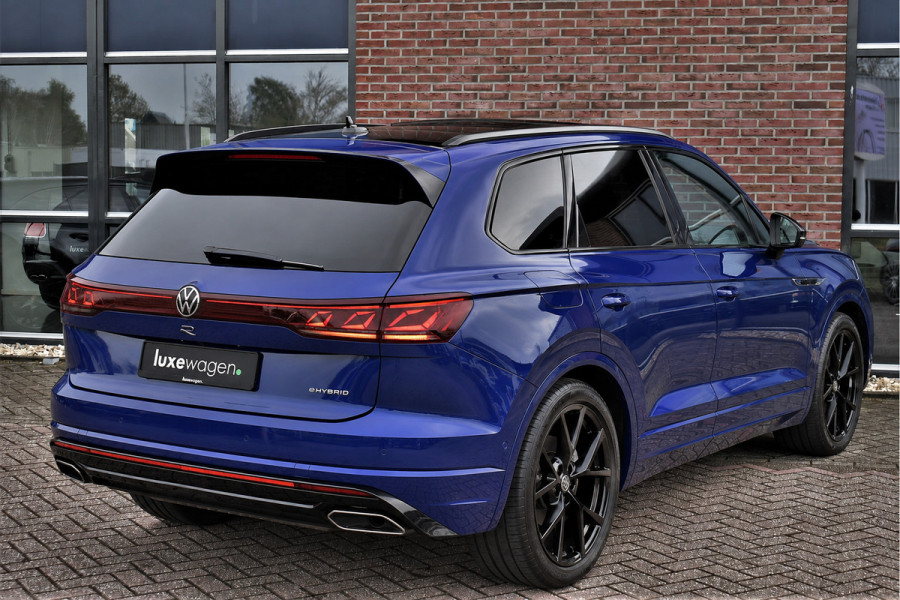 Volkswagen Touareg 3.0 TSi eHybrid 4M R Pano Trekh DynAudio Stoel-koel Massage HUD 360