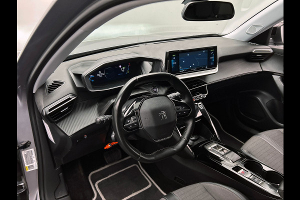 Peugeot e-2008 EV Allure Pack 50 kWh | SOH 90% | Origineel NL | Carplay | 1/2 Leder |Camera |