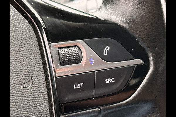 Peugeot e-2008 EV Allure Pack 50 kWh | SOH 90% | Origineel NL | Carplay | 1/2 Leder |Camera |