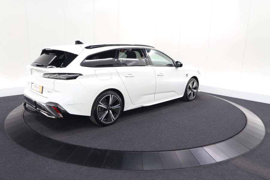 Peugeot 308 SW 1.6 HYbrid 180 GT Pack Business | Trekhaak | 360 Camera | Adaptieve Cruise Control | Elektronische Kofferklep