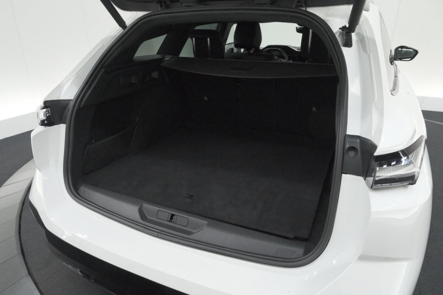 Peugeot 308 SW 1.6 HYbrid 180 GT Pack Business | Trekhaak | 360 Camera | Adaptieve Cruise Control | Elektronische Kofferklep
