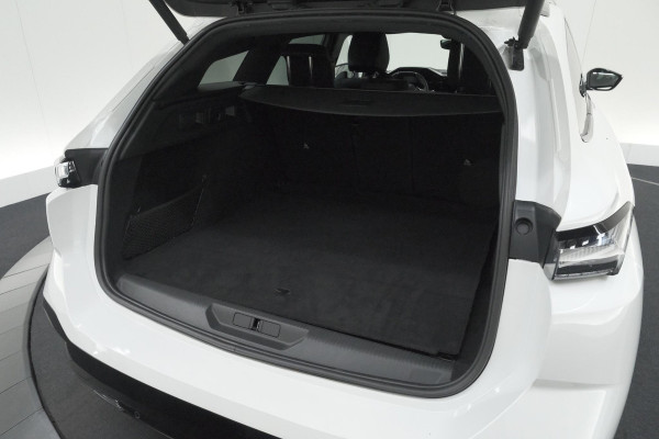 Peugeot 308 SW 1.6 HYbrid 180 GT Pack Business | Trekhaak | 360 Camera | Adaptieve Cruise Control | Elektronische Kofferklep