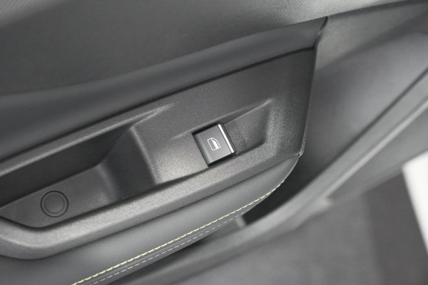 Peugeot 308 SW 1.6 HYbrid 180 GT Pack Business | Trekhaak | 360 Camera | Adaptieve Cruise Control | Elektronische Kofferklep