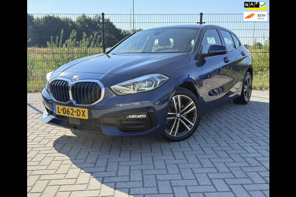BMW 1-serie 118i High Executive | Camera | PDC | Carplay | Cruise Control |