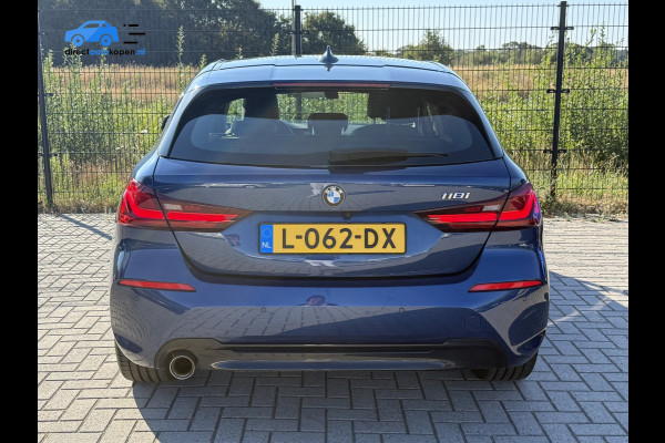 BMW 1-serie 118i High Executive | Camera | PDC | Carplay | Cruise Control |