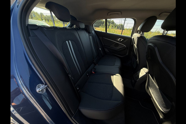 BMW 1-serie 118i High Executive | Camera | PDC | Carplay | Cruise Control |