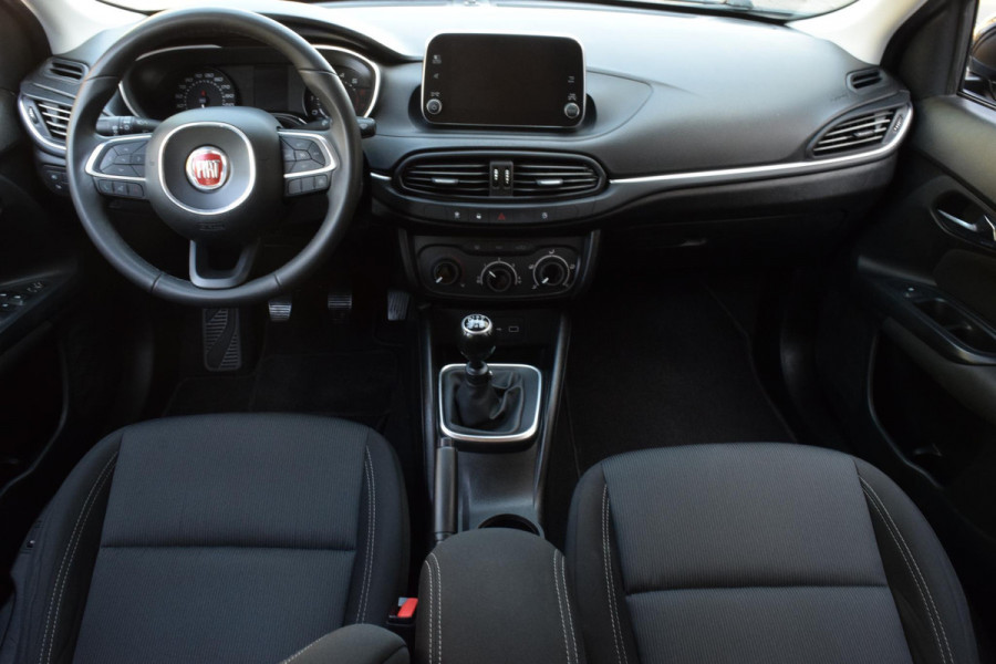 Fiat Tipo 1.4 T-Jet 16v|Carplay|Camera|Trekhaak|Rijklaar!