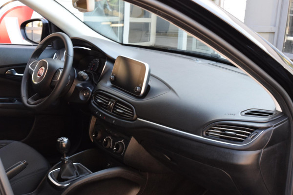 Fiat Tipo 1.4 T-Jet 16v|Carplay|Camera|Trekhaak|Rijklaar!