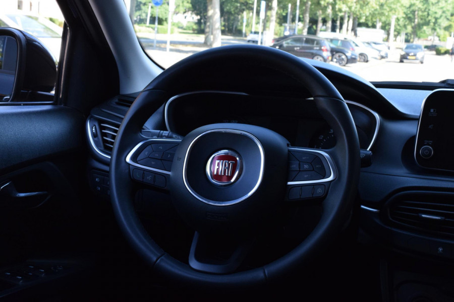 Fiat Tipo 1.4 T-Jet 16v|Carplay|Camera|Trekhaak|Rijklaar!
