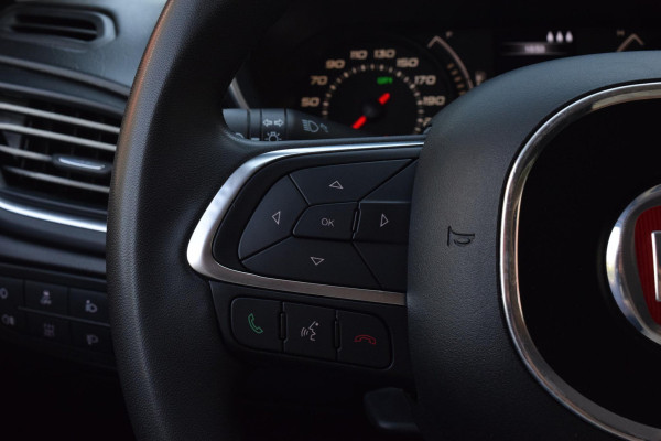 Fiat Tipo 1.4 T-Jet 16v|Carplay|Camera|Trekhaak|Rijklaar!
