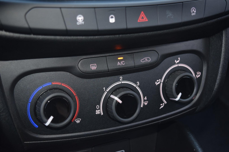 Fiat Tipo 1.4 T-Jet 16v|Carplay|Camera|Trekhaak|Rijklaar!