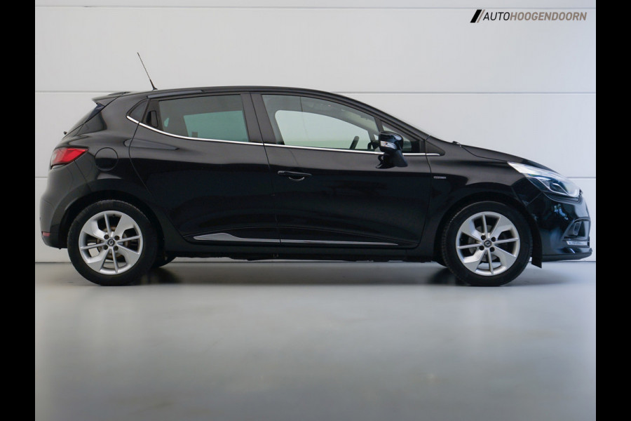 Renault Clio 0.9 TCe Limited Sport (NAVIGATIE,PARKEERSENSOREN,CRUISE,BASS REFLEX SOUNDSYSTEM,SPORTSTOELEN,LM-VELGEN,NIEUWE APK)