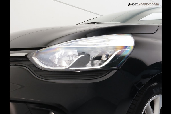 Renault Clio 0.9 TCe Limited Sport (NAVIGATIE,PARKEERSENSOREN,CRUISE,BASS REFLEX SOUNDSYSTEM,SPORTSTOELEN,LM-VELGEN,NIEUWE APK)