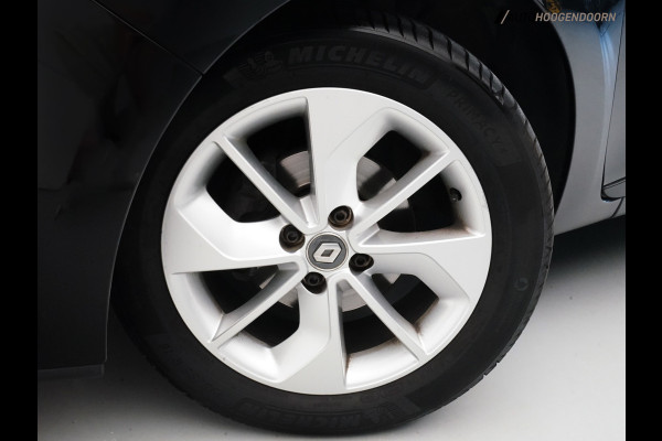 Renault Clio 0.9 TCe Limited Sport (NAVIGATIE,PARKEERSENSOREN,CRUISE,BASS REFLEX SOUNDSYSTEM,SPORTSTOELEN,LM-VELGEN,NIEUWE APK)