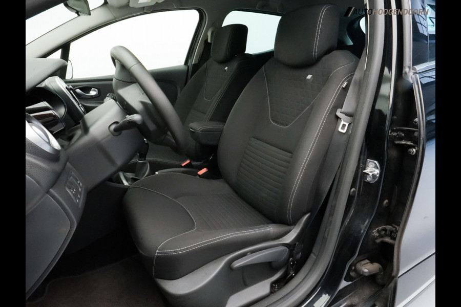 Renault Clio 0.9 TCe Limited Sport (NAVIGATIE,PARKEERSENSOREN,CRUISE,BASS REFLEX SOUNDSYSTEM,SPORTSTOELEN,LM-VELGEN,NIEUWE APK)