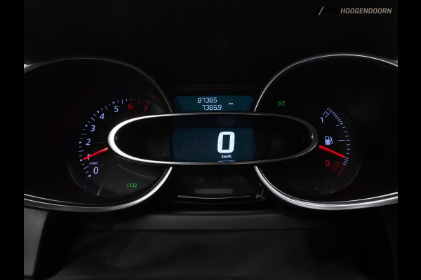 Renault Clio 0.9 TCe Limited Sport (NAVIGATIE,PARKEERSENSOREN,CRUISE,BASS REFLEX SOUNDSYSTEM,SPORTSTOELEN,LM-VELGEN,NIEUWE APK)