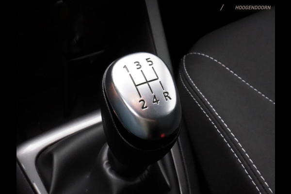 Renault Clio 0.9 TCe Limited Sport (NAVIGATIE,PARKEERSENSOREN,CRUISE,BASS REFLEX SOUNDSYSTEM,SPORTSTOELEN,LM-VELGEN,NIEUWE APK)
