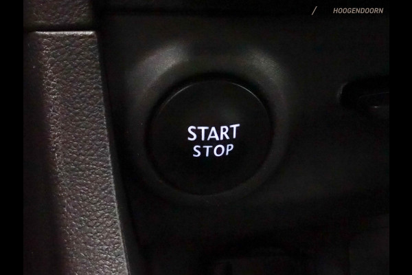 Renault Clio 0.9 TCe Limited Sport (NAVIGATIE,PARKEERSENSOREN,CRUISE,BASS REFLEX SOUNDSYSTEM,SPORTSTOELEN,LM-VELGEN,NIEUWE APK)