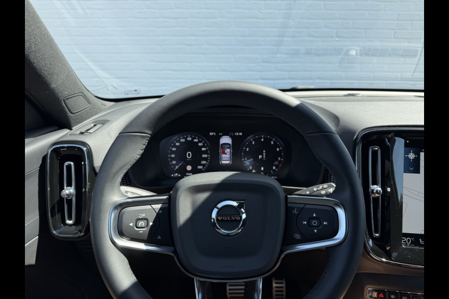 Volvo XC40 2.0 B4 R-Design | Pilot Assist | Bliss | Camera | CarPlay | 18 inch
