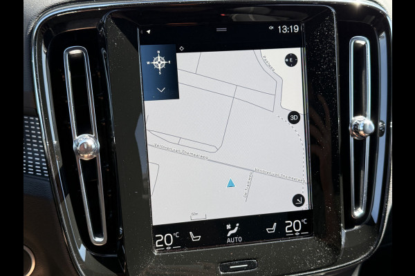 Volvo XC40 2.0 B4 R-Design | Pilot Assist | Bliss | Camera | CarPlay | 18 inch